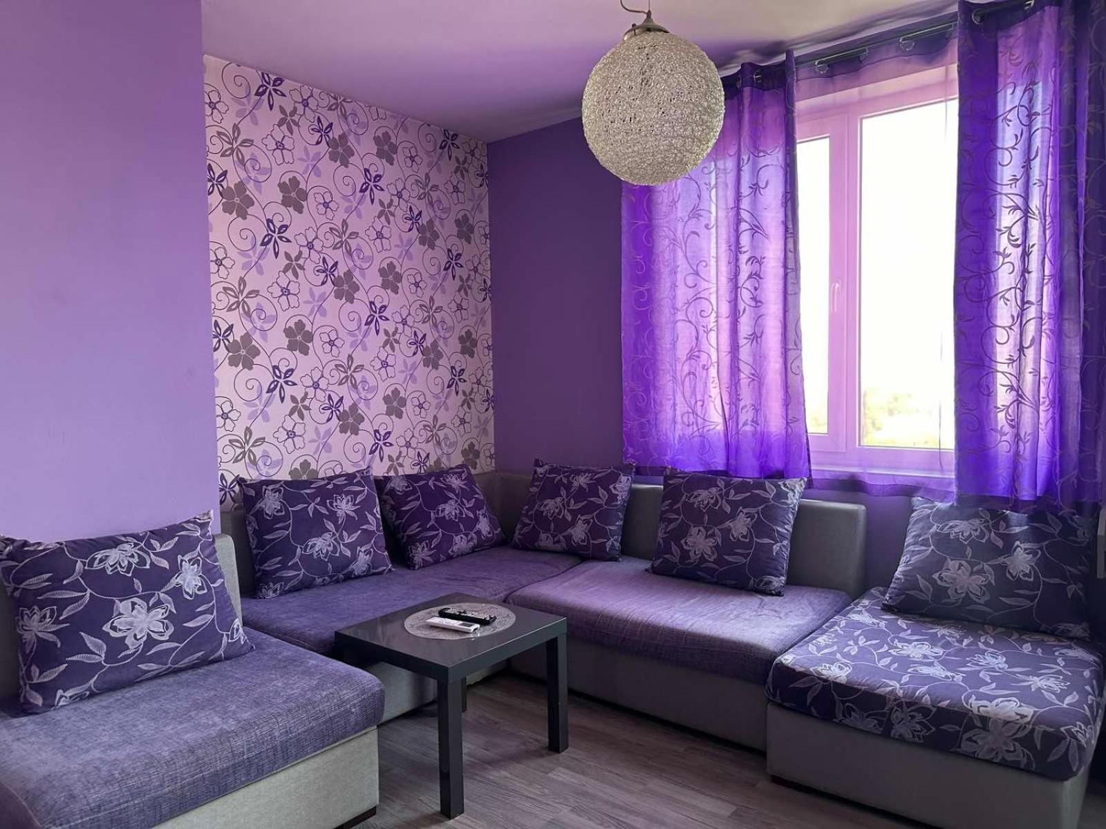 Lavender, Near To Airport Apartment